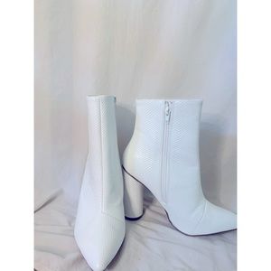 White boots fashion nova